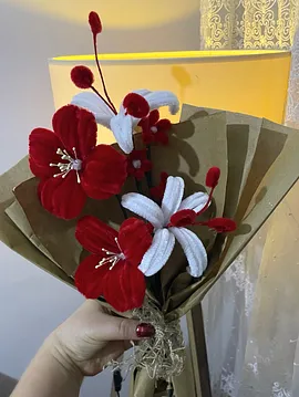 Lovely Kıpkırmızı