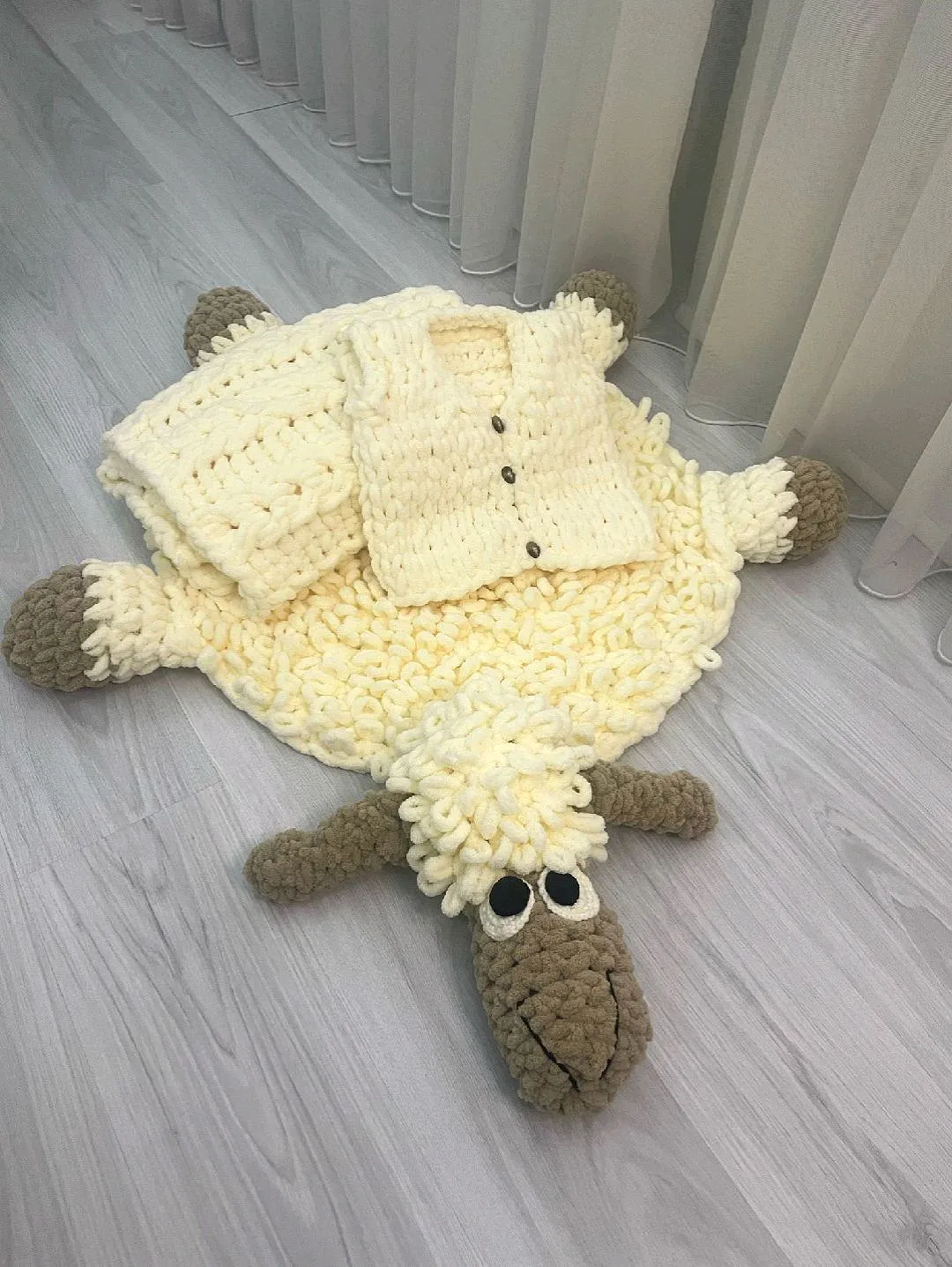 bebek-battaniyesi-ve-oyun-arkadasi-bej