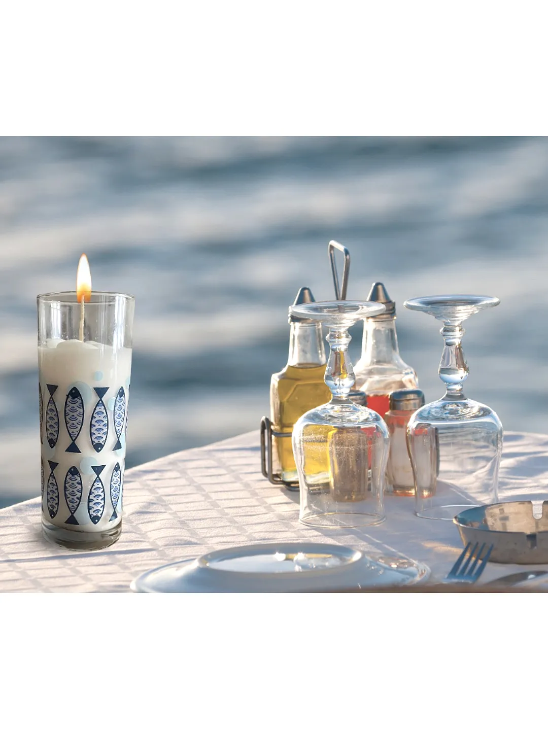 raki-kadehinde-soya-mum-beyaz