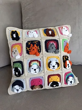 Kedi & Köpek Mix Motifli Kırlent Kılıfı  Krem Rengi