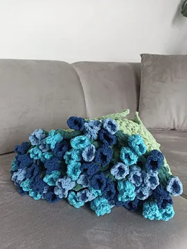 El Yapımı Lale Kadife Buket Battaniye Açık Yeşil