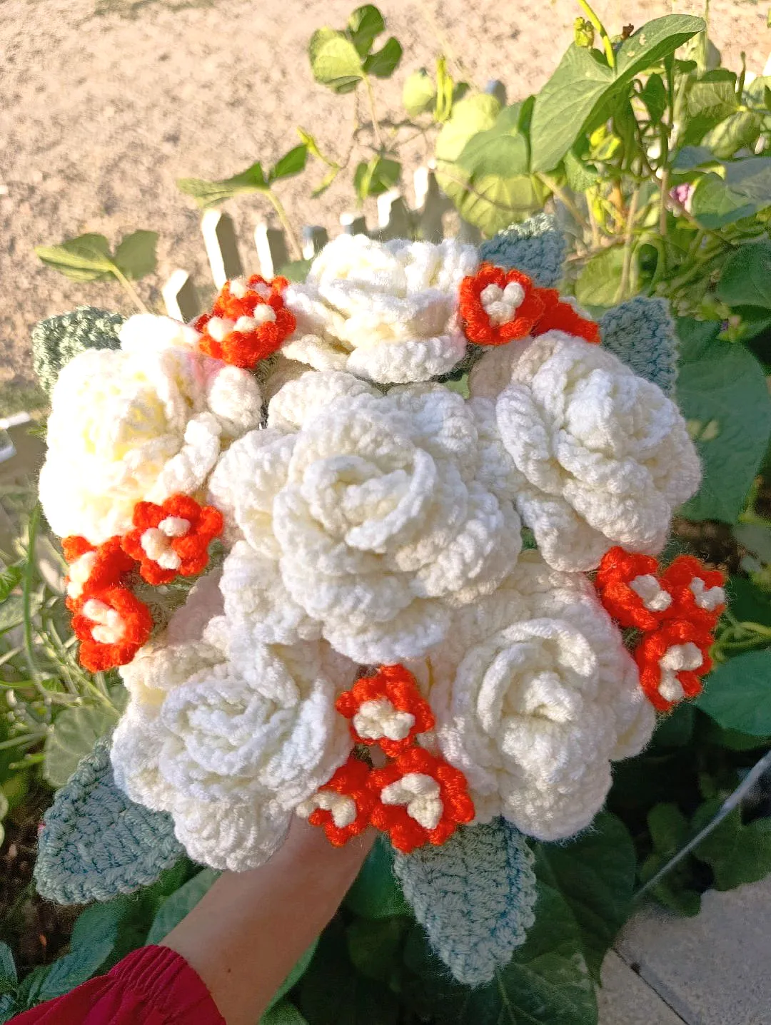 gul-begonvil-gelin-buketi-krem-rengi