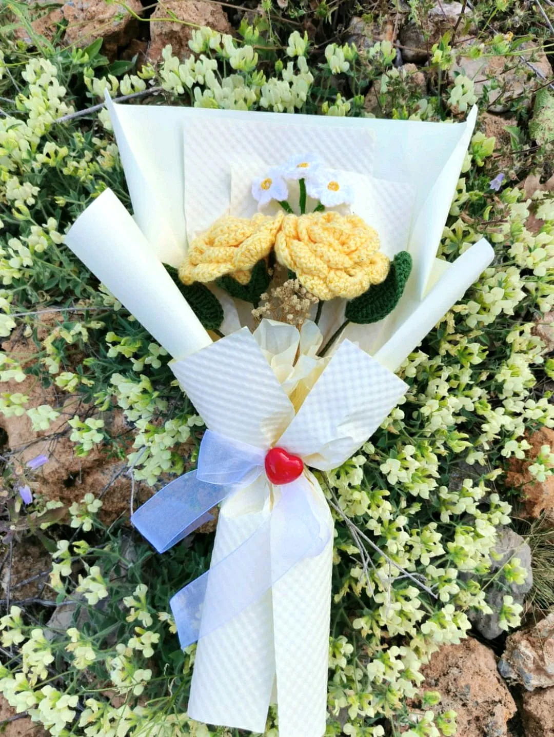orgu-sari-gul-buketimiz-sari