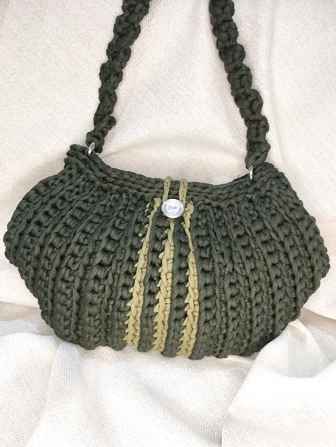 istiridye-model-penye-canta-yesil-cizgili-haki