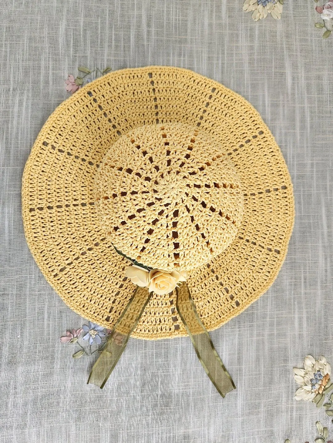bas-cevresi-54-cm-ile-uyumlu-kagit-ip-kadin-sapkasi-sari