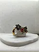 dama-kirmizi-siyah-mug-krem-rengi