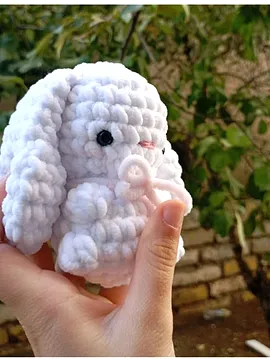 Kurdeleli Tontik Yavru Tavşan Peluş Amigurumi  Beyaz