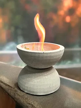 Tütsülük Yuvarlak Beton Gri