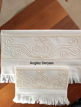 Anglez Analı Kızlı Havlu  Krem Rengi