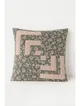 patchwork-desenli-cicekli-kirlent-kilifi-fermuarli-38x38-cm-pembe