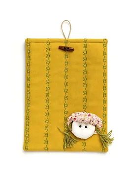Bez Bebek Figürlü Pamuklu Tablet Kılıfı 23x32 Cm Hardal Rengi