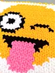 dil-cikaran-emoji-lif-beyaz