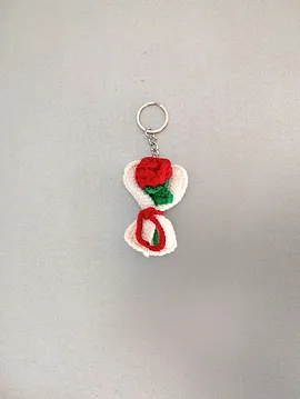 Gül Buketi Anahtarlık Beyaz