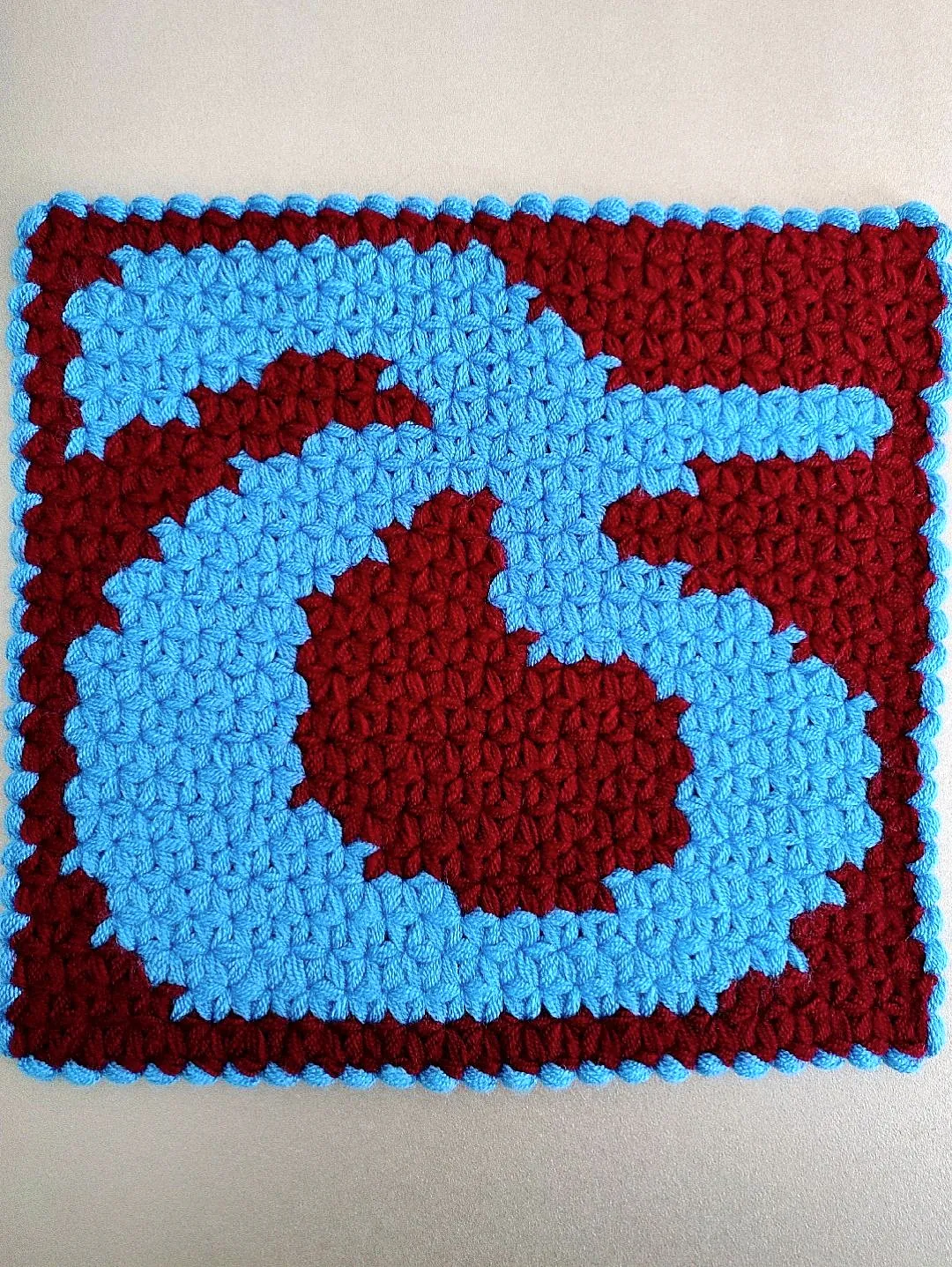 trabzonspor-taraftar-kare-lif-bordo