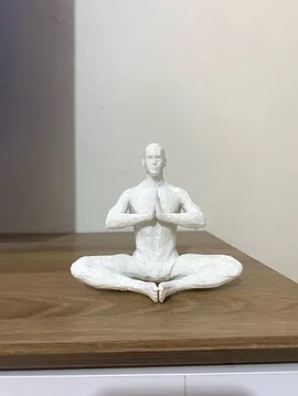 Meditasyon Figürü Beyaz
