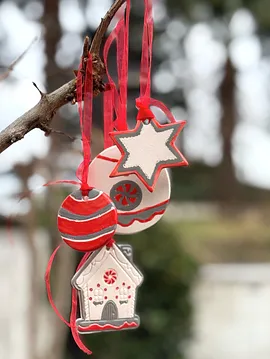 Seramik Yılbaşı Ağacı Süsü 4 Lü Kırmızı