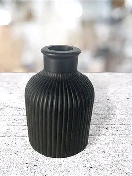 İskandinav Siyah Çizgili Vazo Siyah