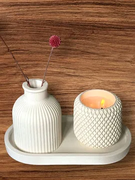 Çizgili Vazo, Dikdörtgen Mum Ve Oval Sunumluk Beyaz
