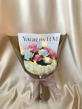 Işıklı Gül Buket Pembe