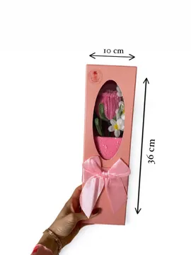 Zarif Kutuda Pembe Gül Pembe