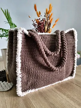 Peluş Detay Kol Çantası  Kahverengi