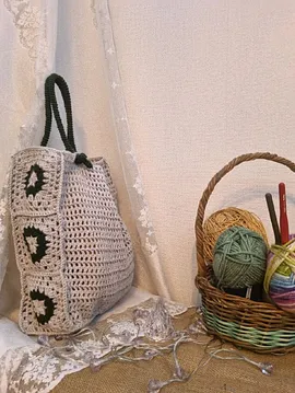 Motif Detay Kol Çantası  Bej