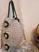 motif-detay-kol-cantasi-bej