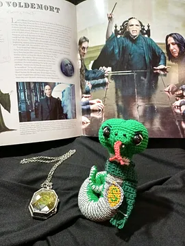 Slytherin Yılanı Zümrüt Yeşili