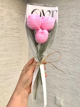 Örgü Çiçek Buketi Lale Buket Kadınlar Günü Pembe