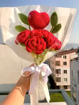 Örgü Gül Buketi Sevgililer Günü Özel Kırmızı