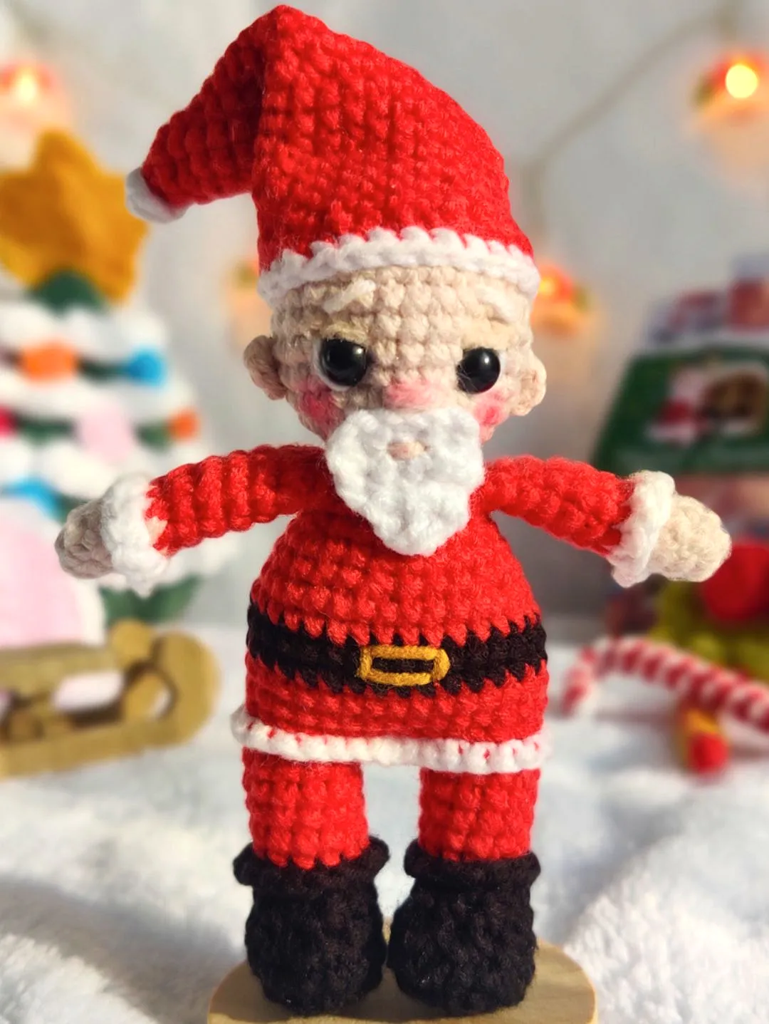 mini-noel-baba-amigurumi-figur-kirmizi