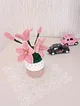 solmayan-dekoratif-mini-saksili-sonil-el-orgusu-cicek-pembe