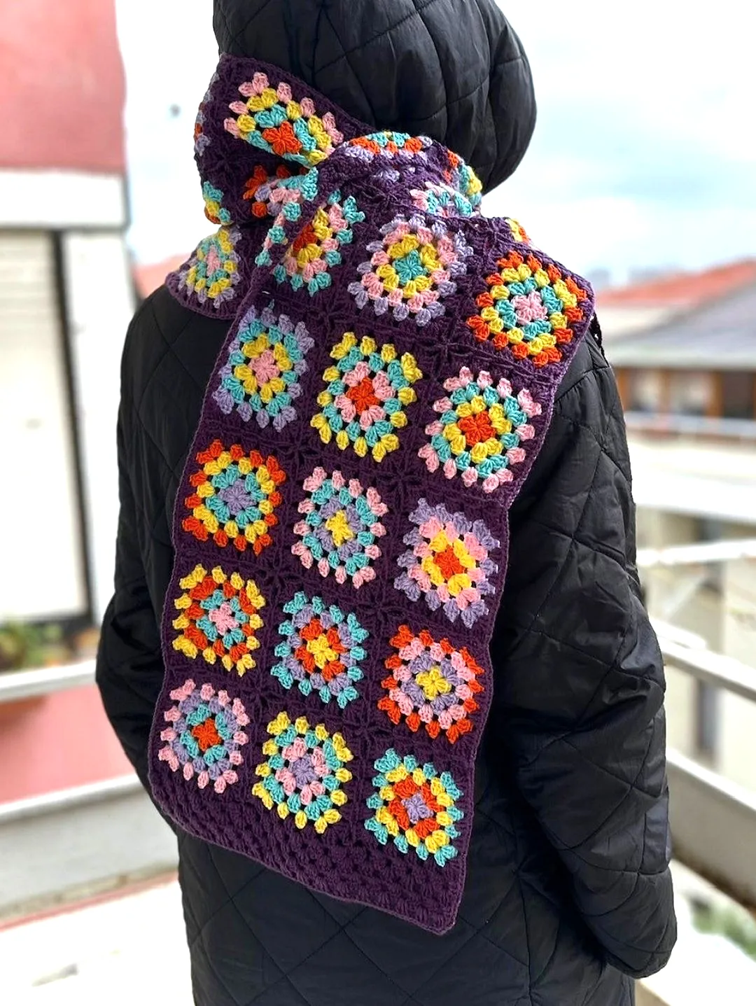 el-orgusu-canli-renkli-ve-simsicak-atki-mor-mor