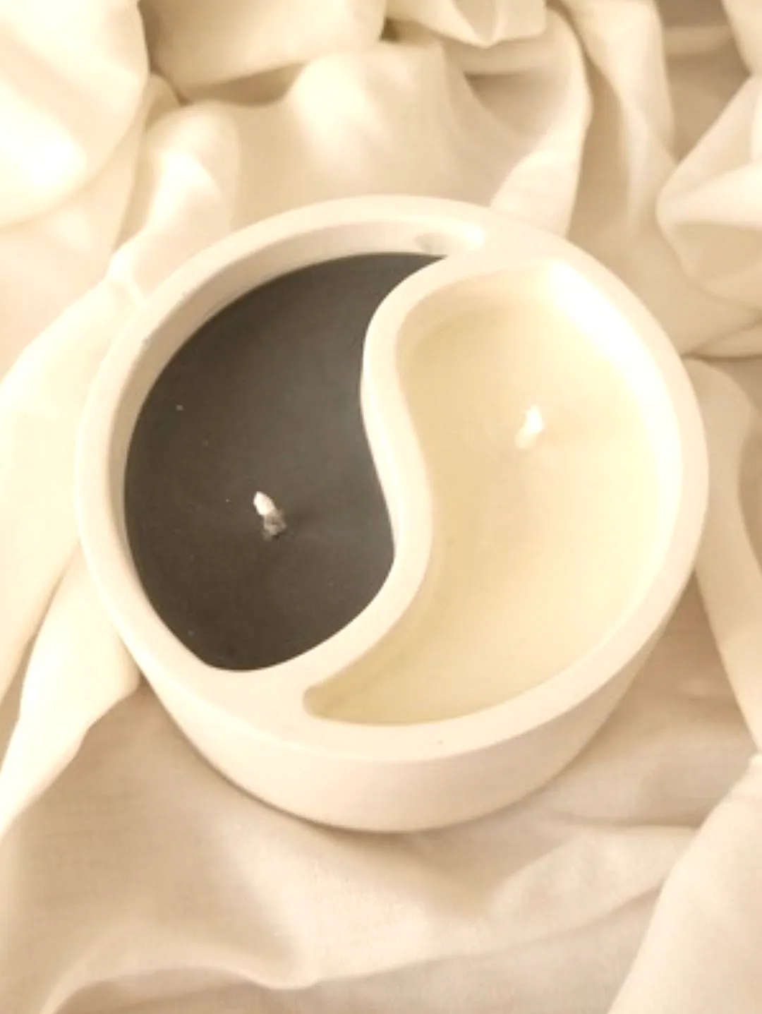 dekoratif-ying-yang-mum-kokulu-mum-dogal-malzemeli-beyaz