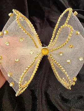 Gold Angel Altın Şerit Ve Taş İşleme Beyaz Tül Fiyonk Toka - Aksesuar