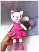 isabelle-pembe-elbiseli-kedicik-i-umutla-orulen-bir-oyun-pembe