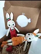 havuclu-tavsan-amigurumi-tulumlu-tavsan-turuncu