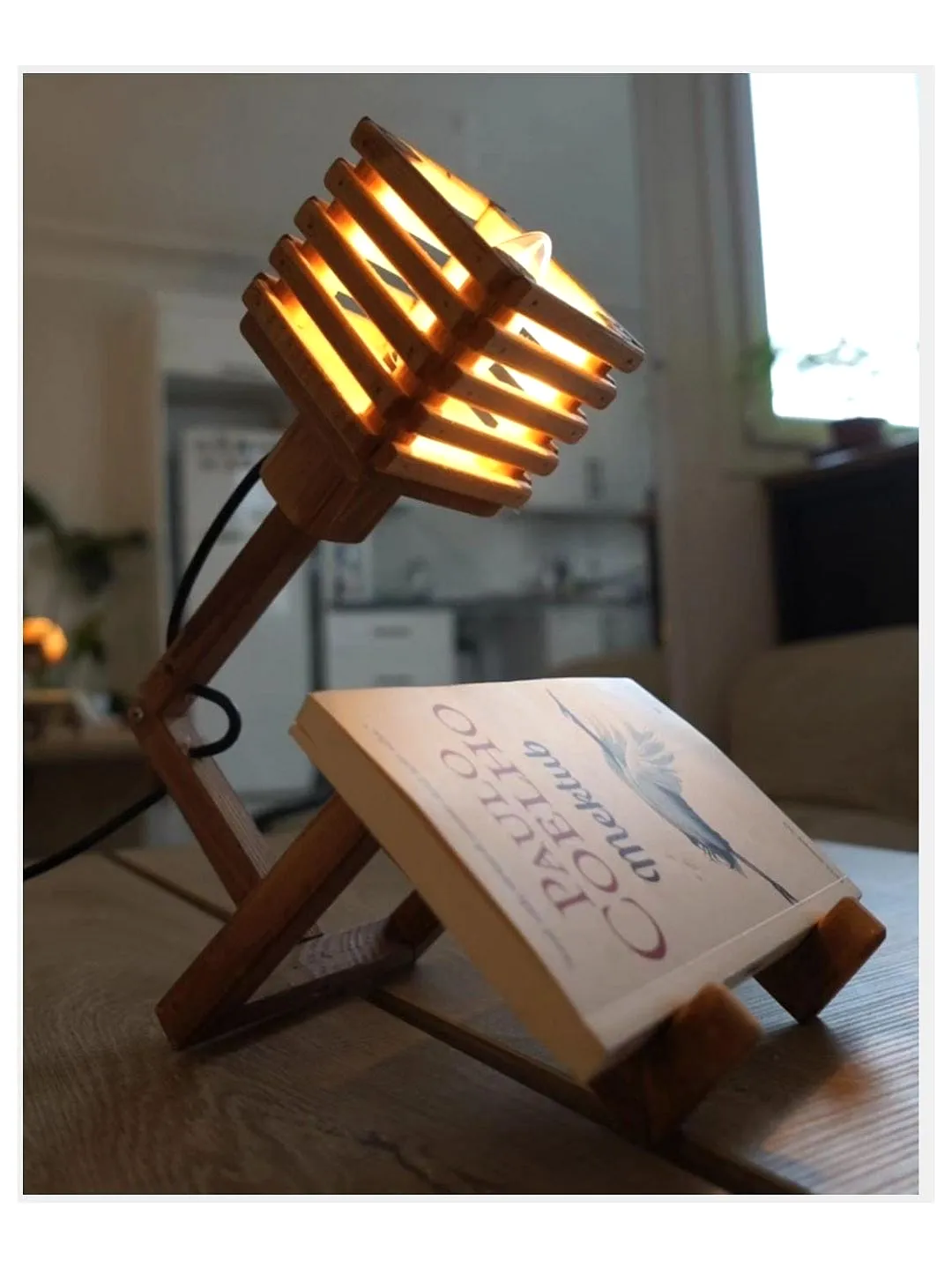 ahsap-hareketli-okuma-lambasi-book-lamp---002