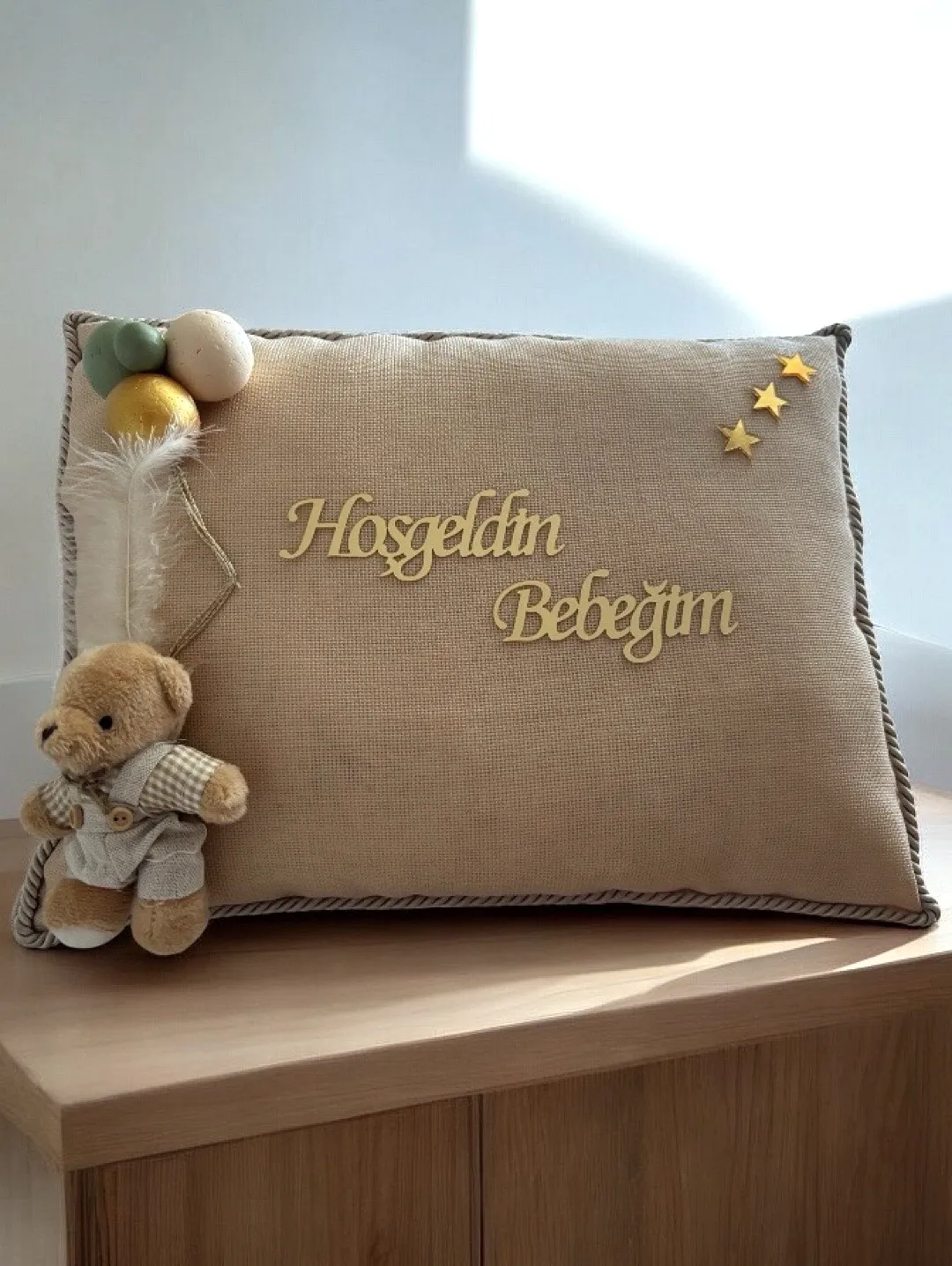 isme-ozel-bebek-dolgulu-taki-yastigi