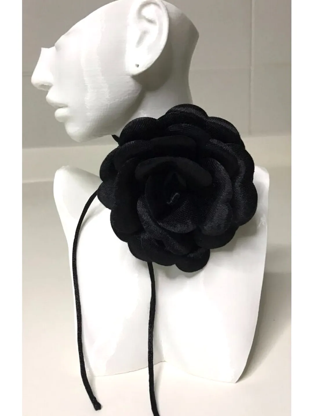 cicekli-choker-siyah
