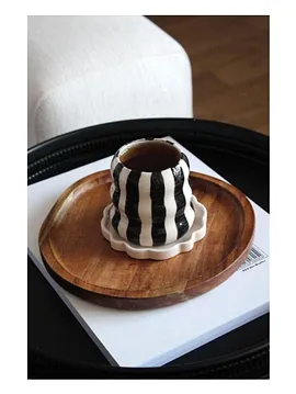 Siyah Çizgili Mug Beyaz