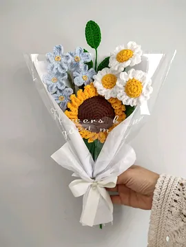 Örgü Çiçek Buketi Unutma Beni Ayçiçeği Papatya Kutulu Çok Renkli