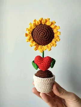 Gülümseten Ayçiçeği Güno Kalpli Ayçiçeği Saksıda Ayçiçeği Kırmızı